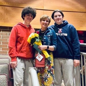 Meet your Posher, Elizabeth